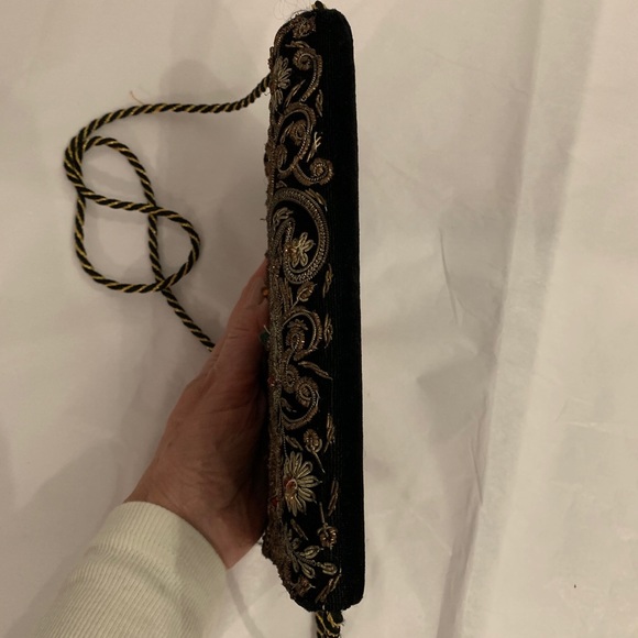 Black velvet and Embroidered mini shoulder bag or clutch. - Picture 7 of 16